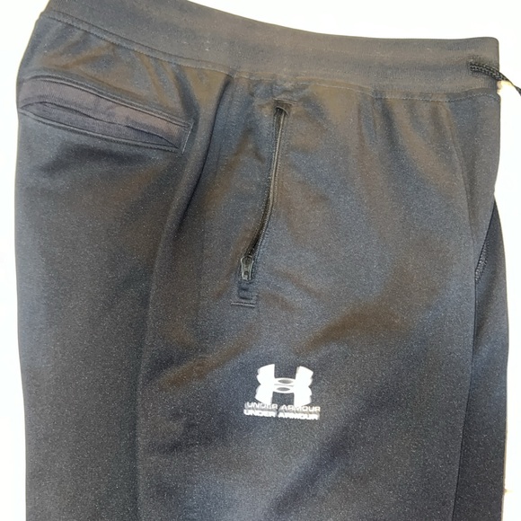 Under Armour Men’s Medium Joggers. - Picture 7 of 11